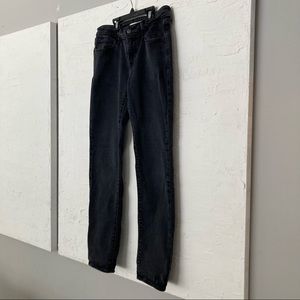 Women’s Levi Jeans
